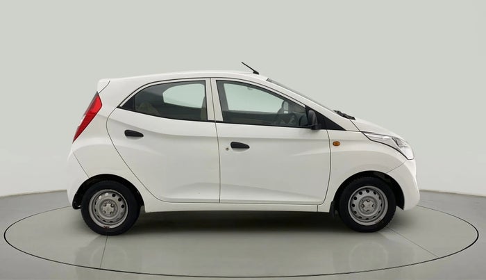 2017 Hyundai Eon ERA +, Petrol, Manual, 28,943 km, Right Side View