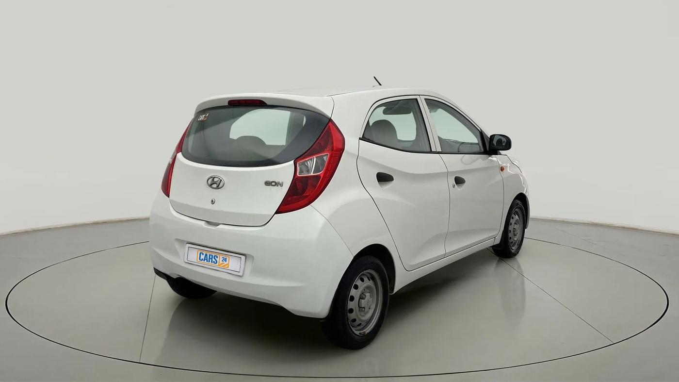 2017 Hyundai Eon ERA +, Petrol, Manual, 28,943 km, Right Back Diagonal