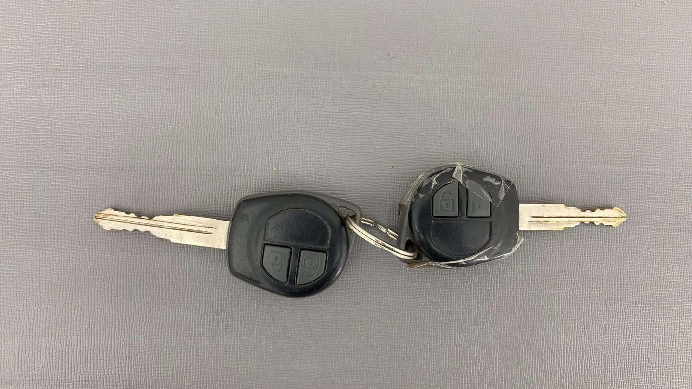 2014 Maruti Swift Dzire VXI, Petrol, Manual, 58,797 km, Key Close Up