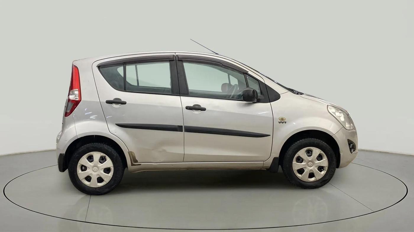 2013 Maruti Ritz VXI, Petrol, Manual, 39,700 km, Right Side View