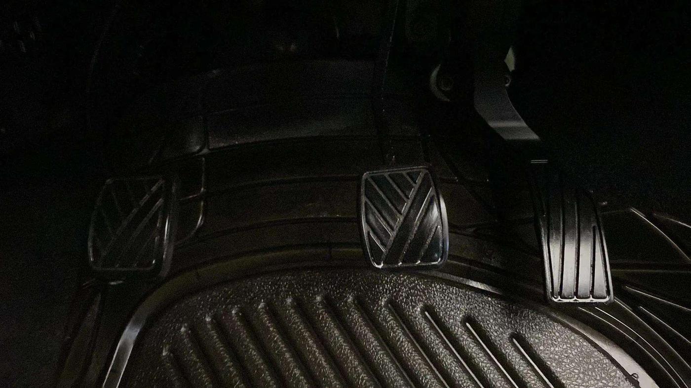 2013 Maruti Ritz VXI, Petrol, Manual, 39,700 km, Pedals