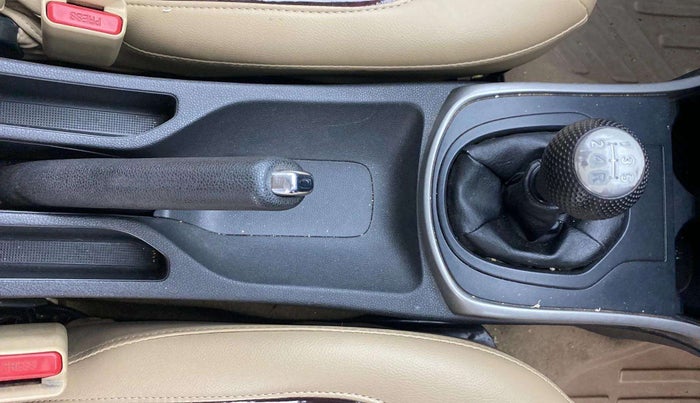 2017 Honda City 1.5L I-VTEC V MT, Petrol, Manual, 69,456 km, Gear Lever