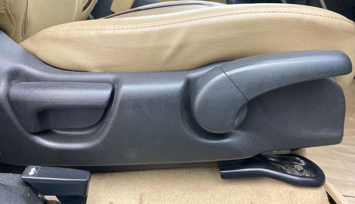 2017 Honda City 1.5L I-VTEC V MT, Petrol, Manual, 69,456 km, Driver Side Adjustment Panel
