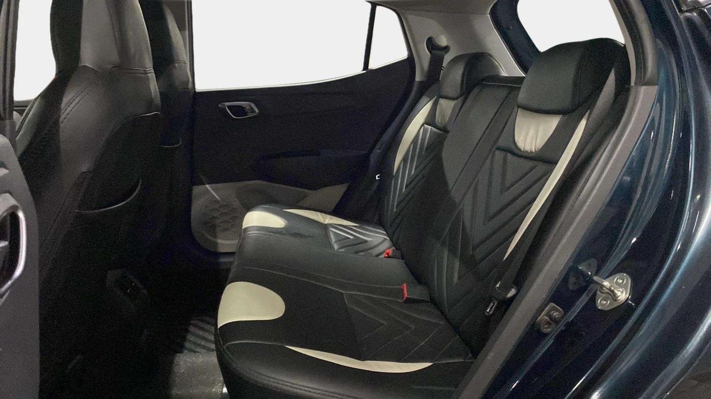 2019 Hyundai GRAND I10 NIOS SPORTZ AMT 1.2 KAPPA VTVT, Petrol, Automatic, 25,674 km, Right Side Rear Door Cabin