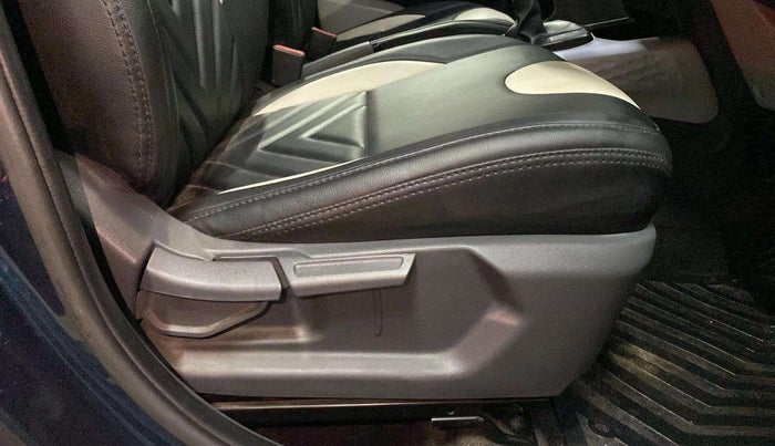 2019 Hyundai GRAND I10 NIOS SPORTZ AMT 1.2 KAPPA VTVT, Petrol, Automatic, 25,674 km, Driver Side Adjustment Panel