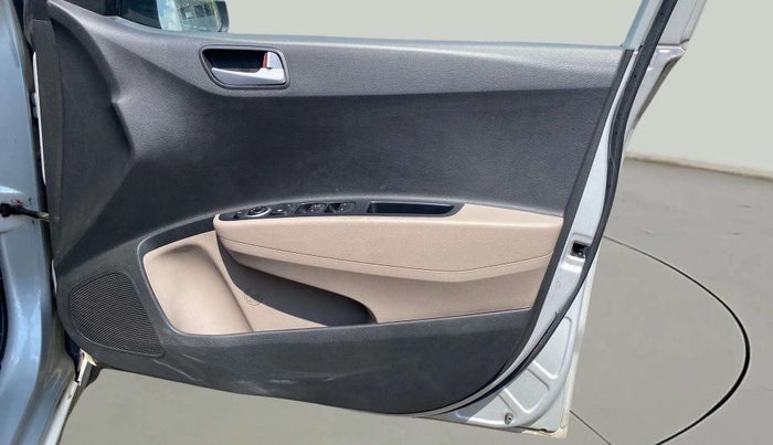 2016 Hyundai Grand i10 ASTA (O) 1.2 KAPPA VTVT, Petrol, Manual, 68,139 km, Driver Side Door Panels Control