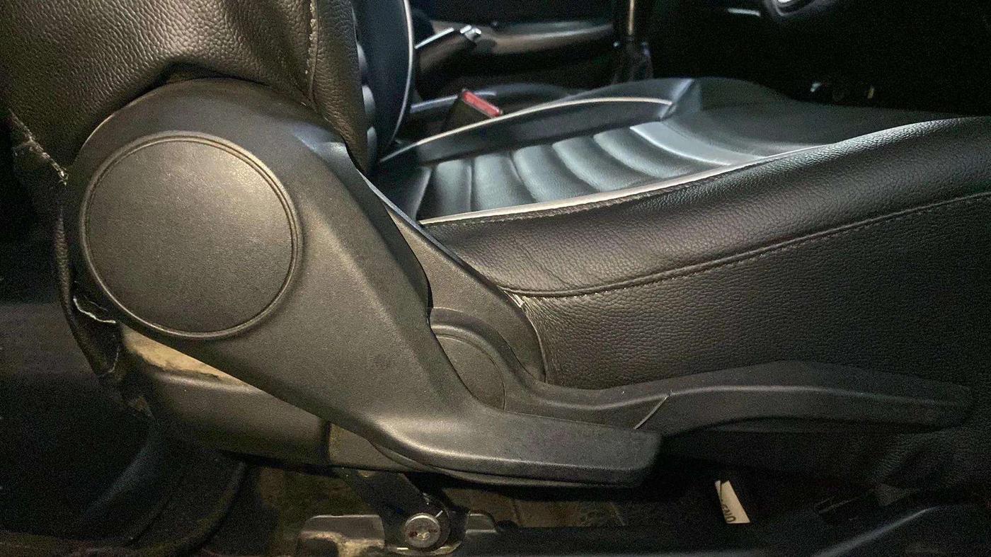 2019 Maruti Baleno ZETA PETROL 1.2, Petrol, Manual, 69,482 km, Driver Side Adjustment Panel