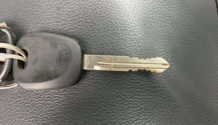 2016 Maruti OMNI E 8 STR, Petrol, Manual, 73,251 km, Key Close Up