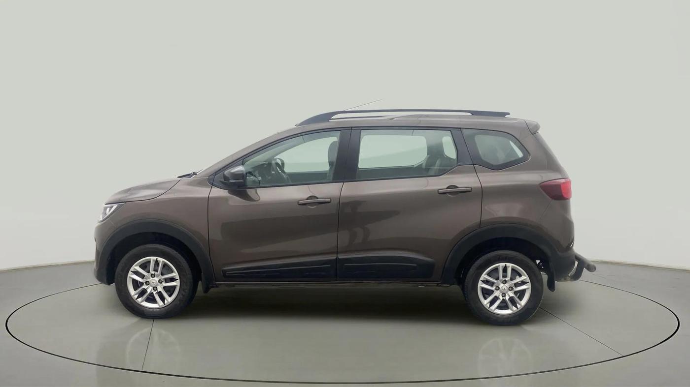 2021 Renault TRIBER RXT, Petrol, Manual, 44,602 km, Left Side