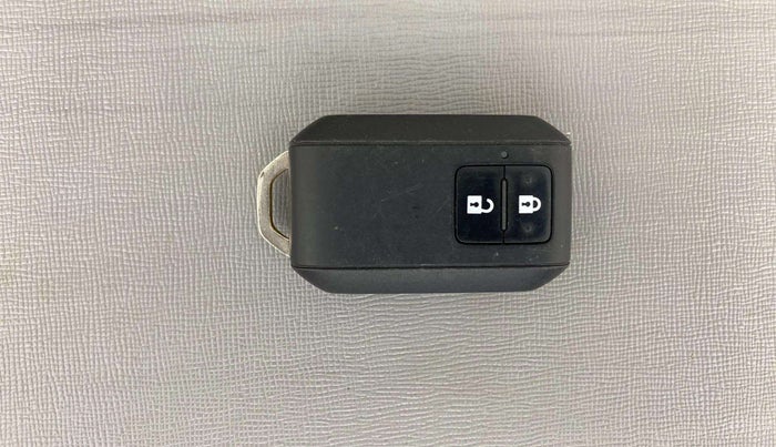 2021 Maruti Baleno ZETA PETROL 1.2, Petrol, Manual, 44,267 km, Key Close Up
