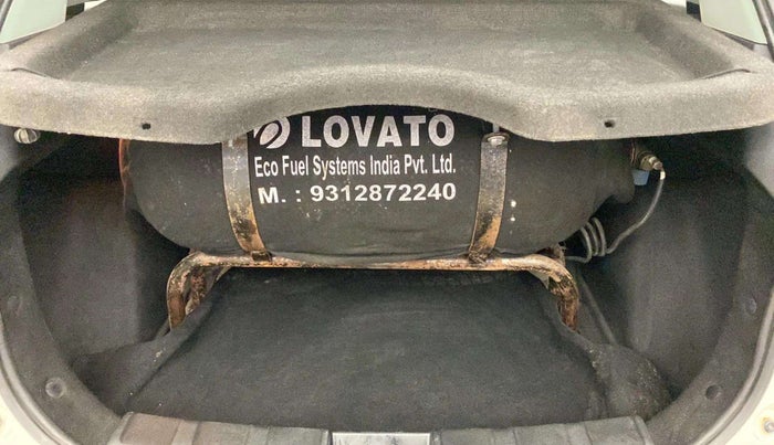 2018 Tata NEXON XZA PLUS PETROL, CNG, Automatic, 61,050 km, Boot Inside