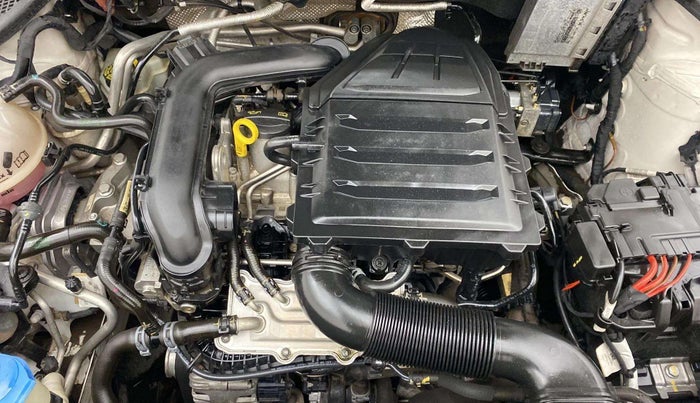 2021 Volkswagen Polo COMFORTLINE 1.0L TSI, Petrol, Manual, 28,640 km, Open Bonet