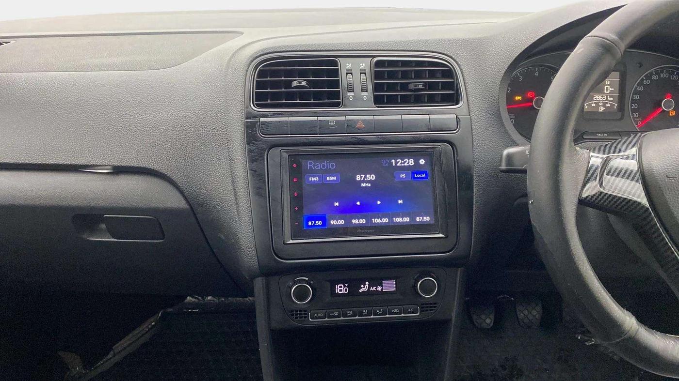 2021 Volkswagen Polo COMFORTLINE 1.0L TSI, Petrol, Manual, 28,640 km, Air Conditioner