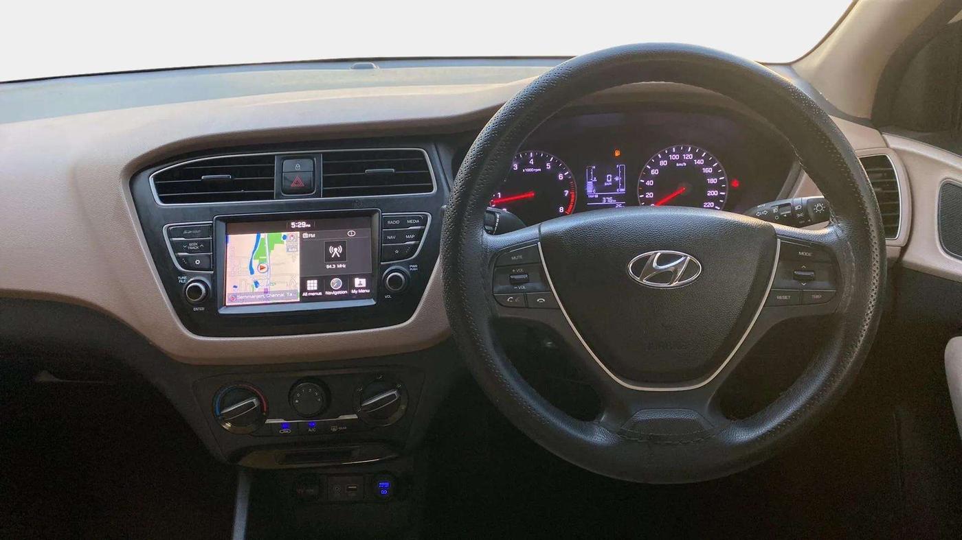 2020 Hyundai Elite i20 SPORTZ PLUS 1.2, Petrol, Manual, 42,706 km, Steering Wheel Close Up