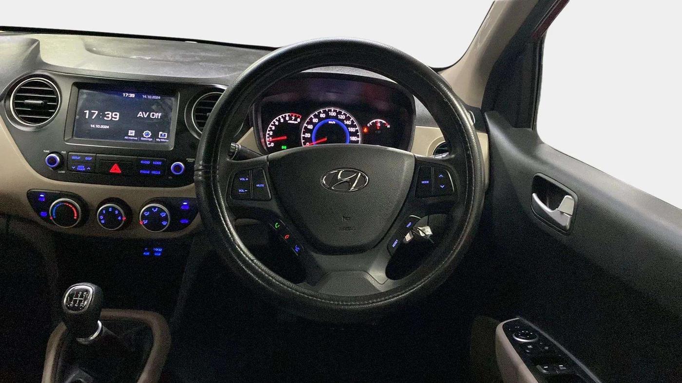2018 Hyundai Grand i10 SPORTZ 1.2 KAPPA VTVT, Petrol, Manual, 13,458 km, Steering Wheel Close Up