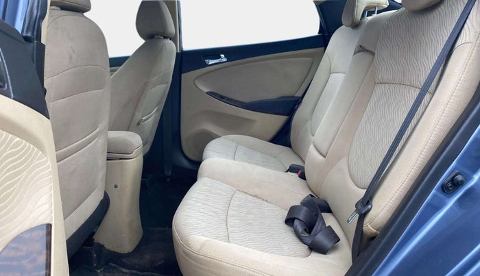 2014 Hyundai Verna FLUIDIC 1.6 VTVT SX, Petrol, Manual, 60,880 km, Right Side Rear Door Cabin