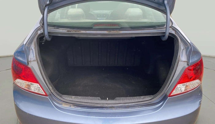 2014 Hyundai Verna FLUIDIC 1.6 VTVT SX, Petrol, Manual, 60,880 km, Boot Inside
