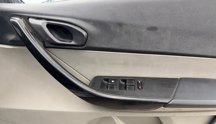 2019 Tata Tiago WIZZ EDITION PETROL, Petrol, Manual, 98,781 km, Driver Side Door Panels Control