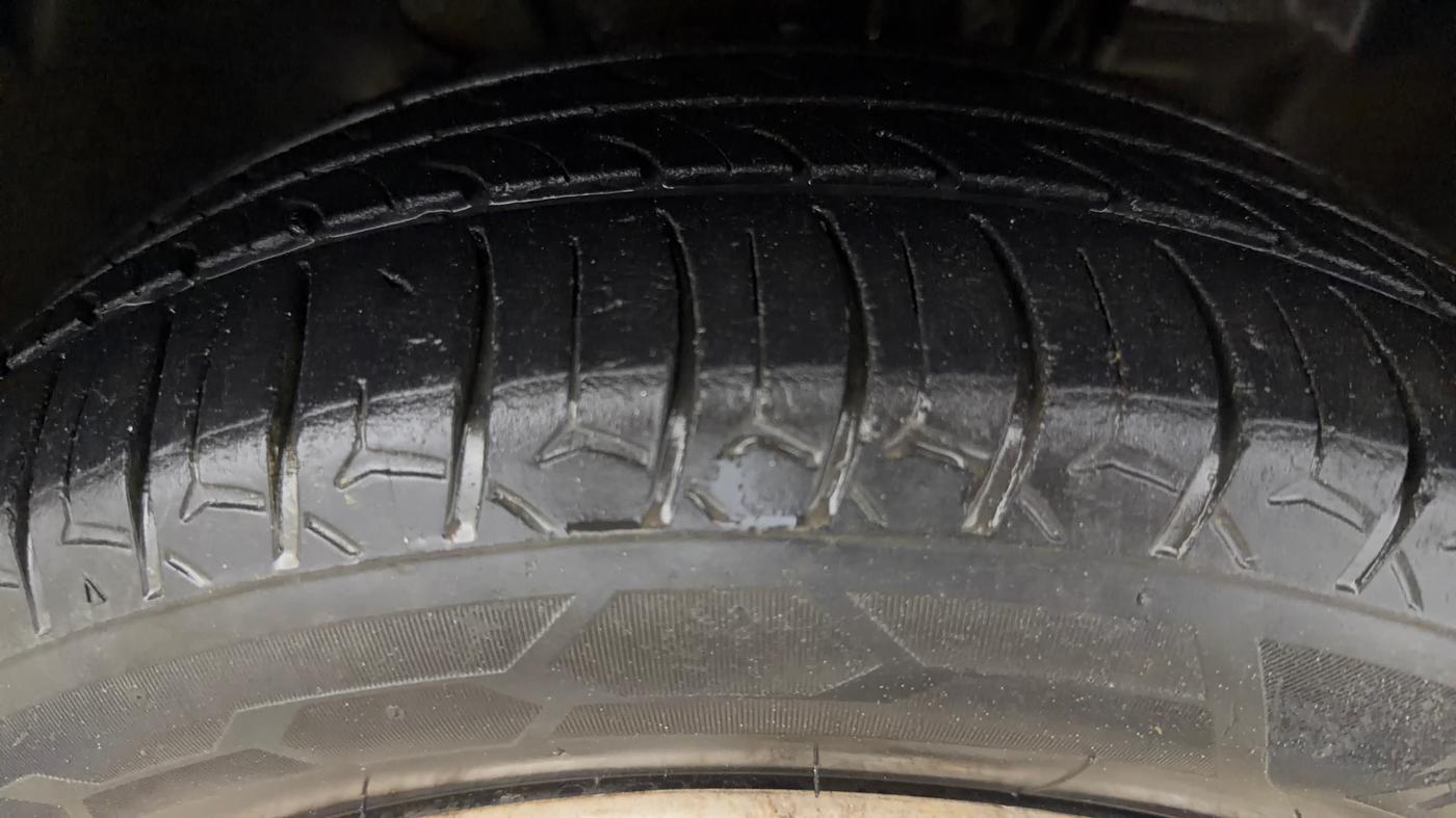 2019 Tata Tiago WIZZ EDITION PETROL, Petrol, Manual, 98,781 km, Right Front Tyre Tread