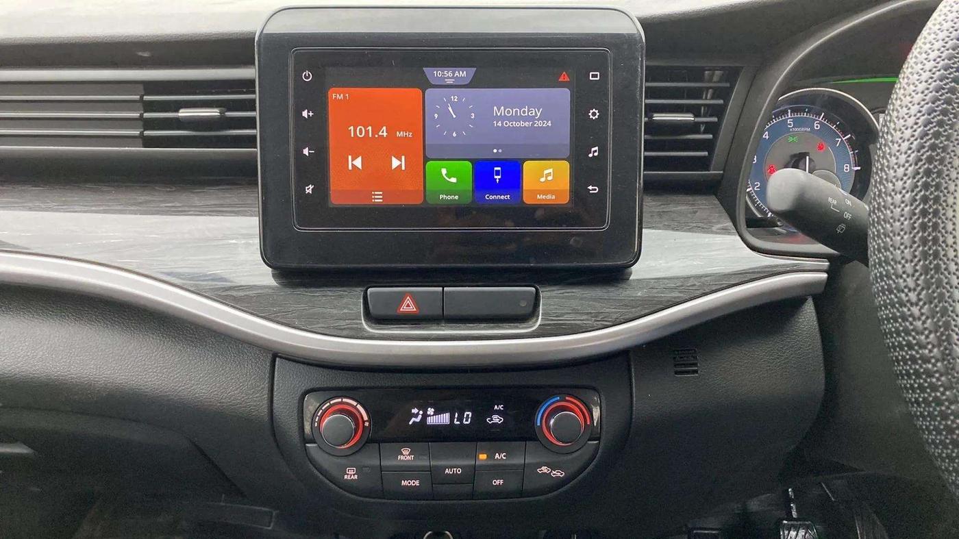 2022 Maruti XL6 ALPHA MT, CNG, Manual, 20,804 km, Air Conditioner