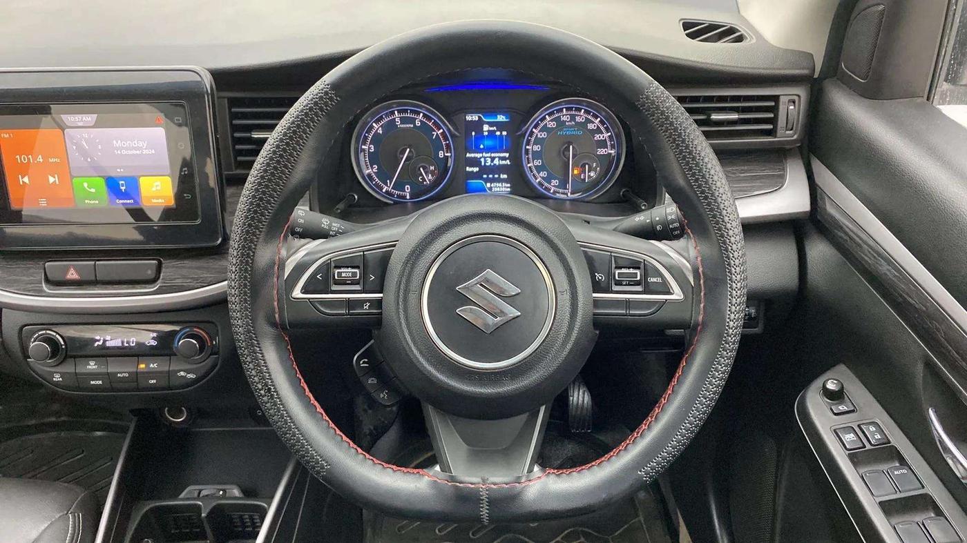 2022 Maruti XL6 ALPHA MT, CNG, Manual, 20,804 km, Steering Wheel Close Up
