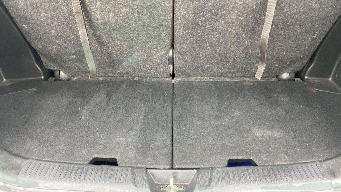 2022 Maruti XL6 ALPHA MT, CNG, Manual, 20,804 km, Boot Inside