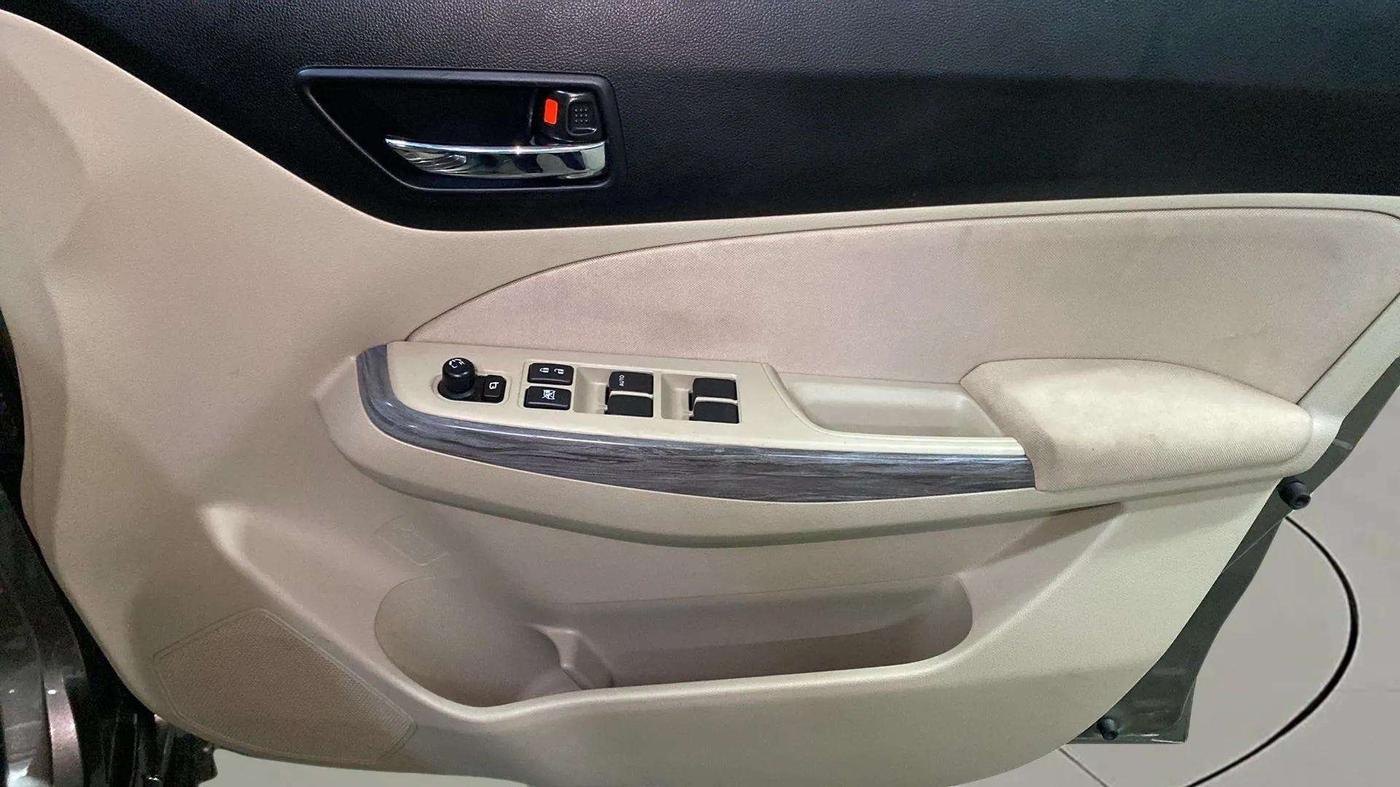 2023 Maruti Dzire ZXI, Petrol, Manual, 10,110 km, Driver Side Door Panels Control