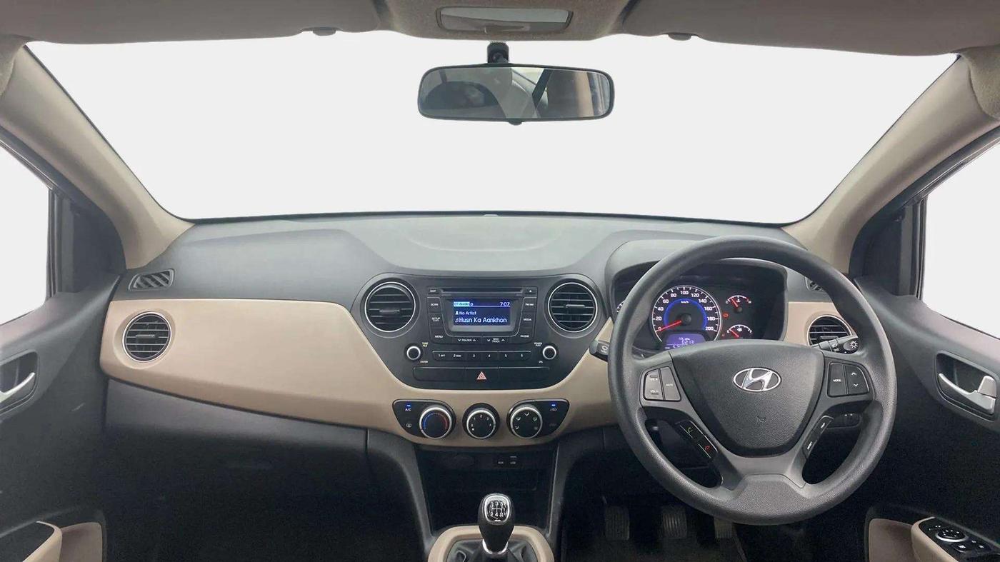 2016 Hyundai Grand i10 SPORTZ 1.2 KAPPA VTVT, Petrol, Manual, 57,502 km, Dashboard