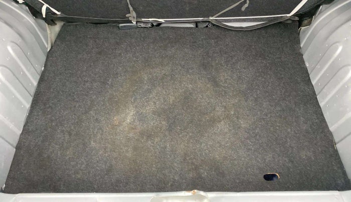 2022 Renault Kwid CLIMBER MT 1.0, Petrol, Manual, 17,507 km, Boot Inside