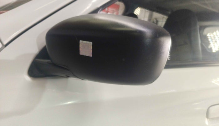 2022 Maruti Alto LXI O, Petrol, Manual, 26,475 km, Left rear-view mirror - ORVM knob broken and not working