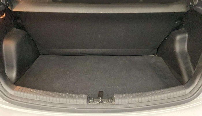 2013 Hyundai Grand i10 ASTA 1.2 KAPPA VTVT, Petrol, Manual, 52,156 km, Boot Inside