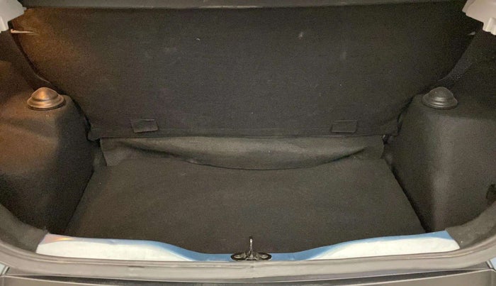 2024 Tata PUNCH ACCOMPLISHED SUNROOF MT, Petrol, Manual, 8,519 km, Boot Inside