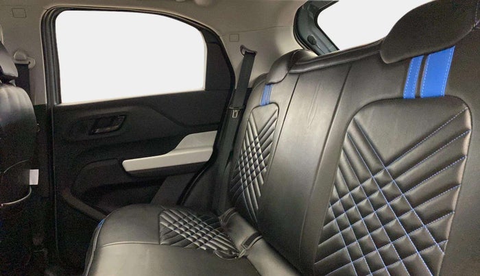 2024 Tata PUNCH ACCOMPLISHED SUNROOF MT, Petrol, Manual, 8,519 km, Right Side Rear Door Cabin