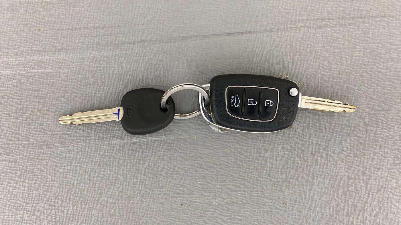 2021 Hyundai GRAND I10 NIOS SPORTZ AMT 1.2 KAPPA VTVT, Petrol, Automatic, 24,198 km, Key Close Up