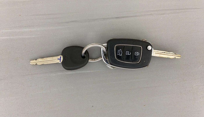2021 Hyundai GRAND I10 NIOS SPORTZ AMT 1.2 KAPPA VTVT, Petrol, Automatic, 24,198 km, Key Close Up