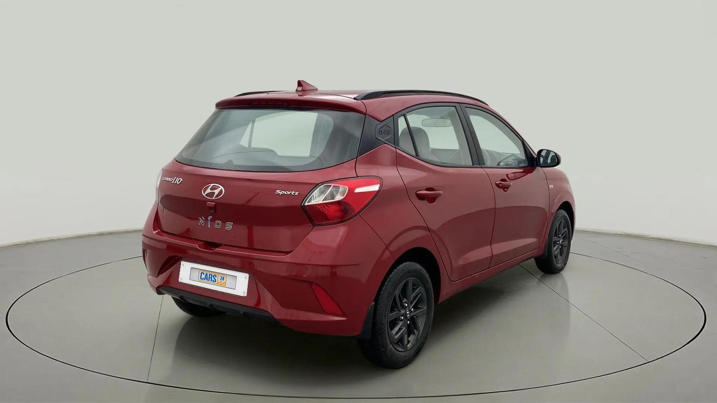 2021 Hyundai GRAND I10 NIOS SPORTZ AMT 1.2 KAPPA VTVT, Petrol, Automatic, 24,198 km, Right Back Diagonal