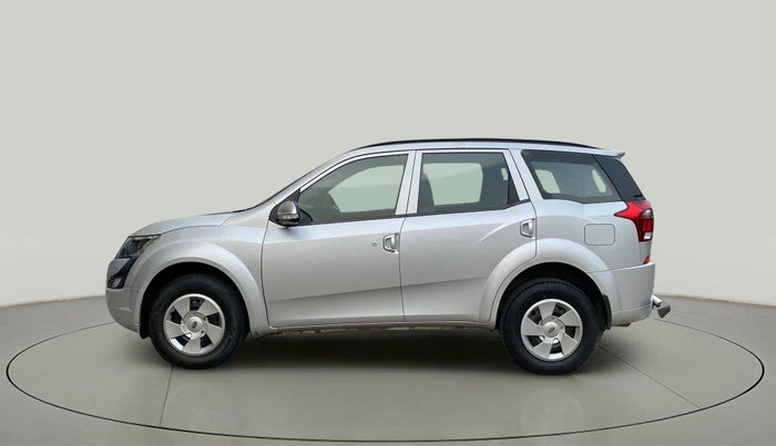 2018 Mahindra XUV500 W5, Diesel, Manual, 48,839 km, Left Side