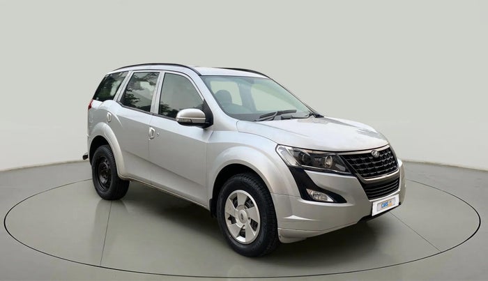 2018 Mahindra XUV500 W5, Diesel, Manual, 48,839 km, Right Front Diagonal