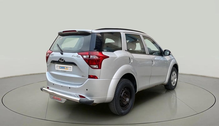 2018 Mahindra XUV500 W5, Diesel, Manual, 48,839 km, Right Back Diagonal