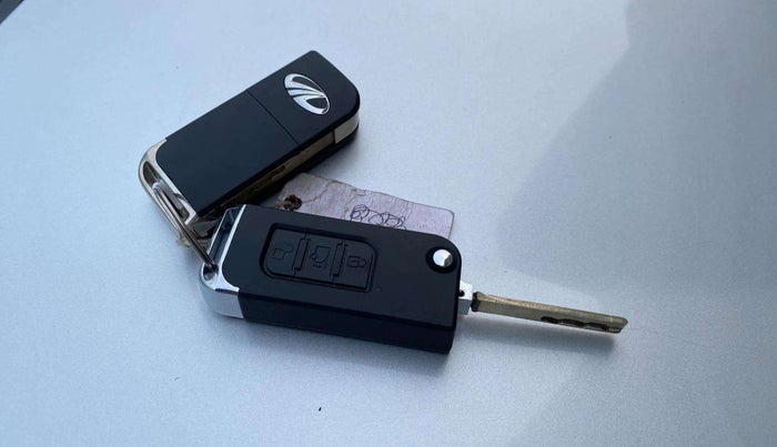 2018 Mahindra XUV500 W5, Diesel, Manual, 48,839 km, Key Close Up