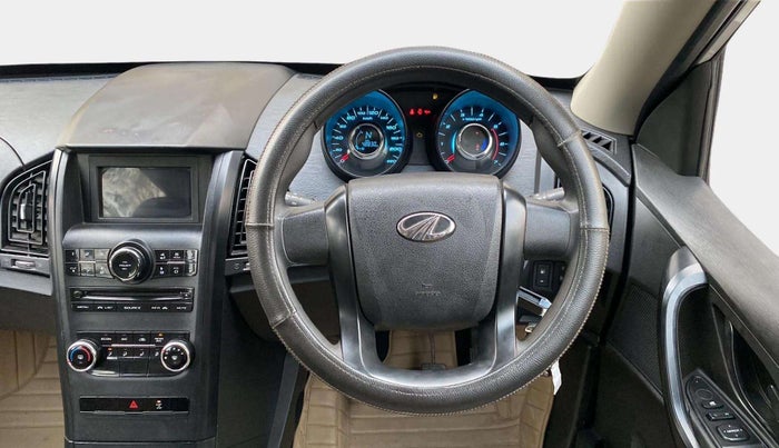 2018 Mahindra XUV500 W5, Diesel, Manual, 48,839 km, Steering Wheel Close Up