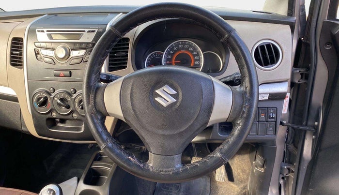 2015 Maruti Wagon R 1.0 VXI, Petrol, Manual, 99,332 km, Steering Wheel Close Up