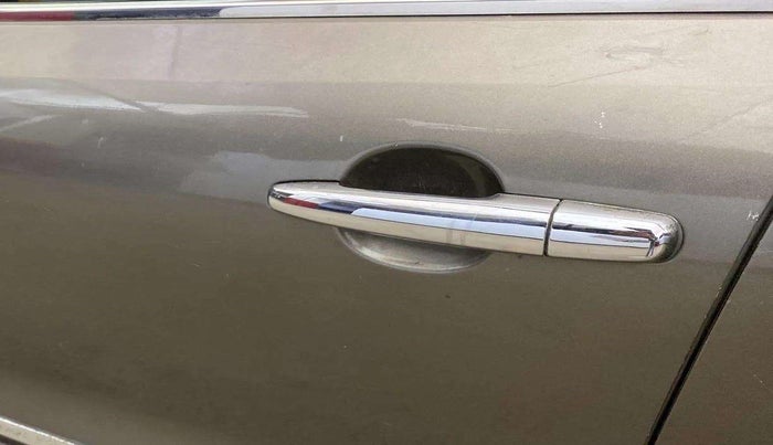 2019 Maruti Baleno DELTA PETROL 1.2, CNG, Manual, 72,052 km, Front passenger door - Slight discoloration