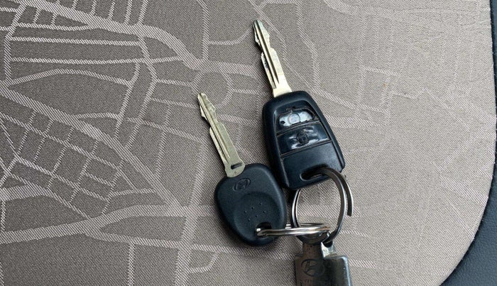 2019 Hyundai Grand i10 MAGNA 1.2 KAPPA VTVT, Petrol, Manual, 51,716 km, Key Close Up