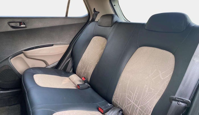 2019 Hyundai Grand i10 MAGNA 1.2 KAPPA VTVT, Petrol, Manual, 51,716 km, Right Side Rear Door Cabin