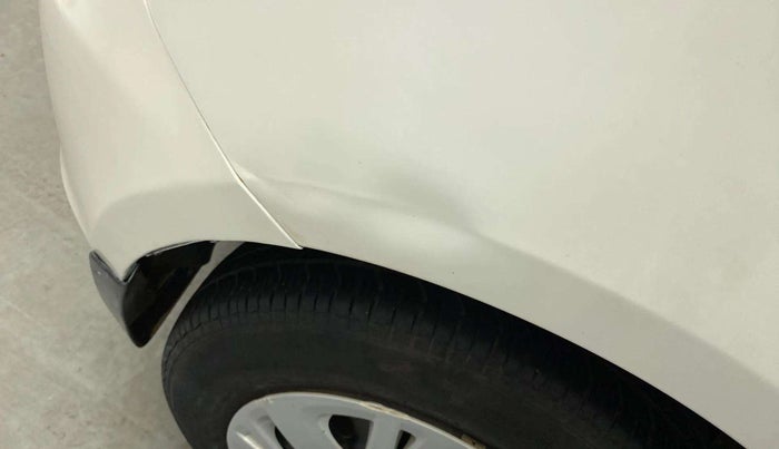 2016 Maruti Swift VXI O, Petrol, Manual, 34,173 km, Right quarter panel - Slightly dented