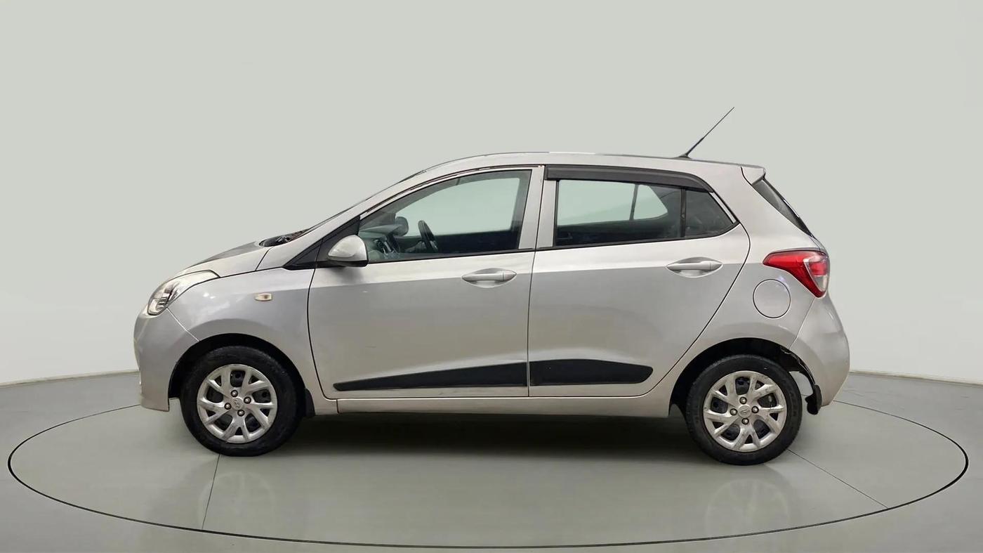 2017 Hyundai Grand i10 SPORTZ 1.2 KAPPA VTVT, Petrol, Manual, 39,425 km, Left Side