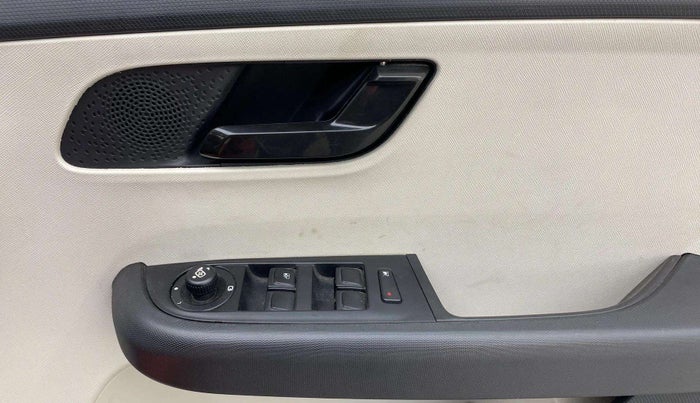 2021 Tata ALTROZ XT PETROL, Petrol, Manual, 15,099 km, Driver Side Door Panels Control