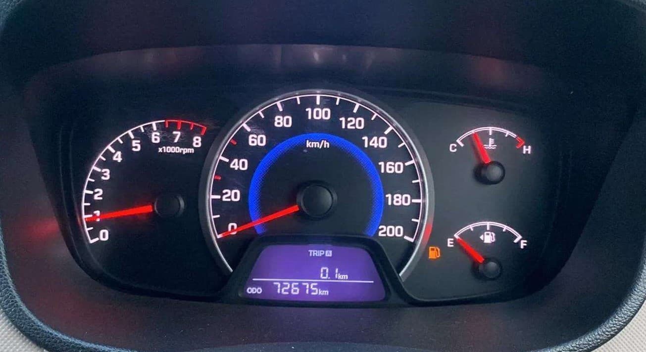 2015 Hyundai Grand i10 SPORTZ 1.2 KAPPA VTVT, Petrol, Manual, 72,686 km, Odometer Image