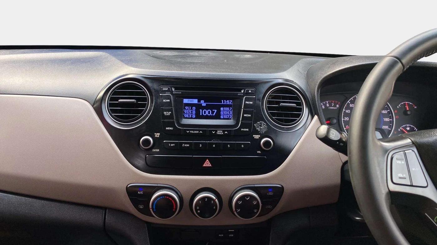 2015 Hyundai Grand i10 ASTA 1.2 KAPPA VTVT, Petrol, Manual, 64,124 km, Air Conditioner